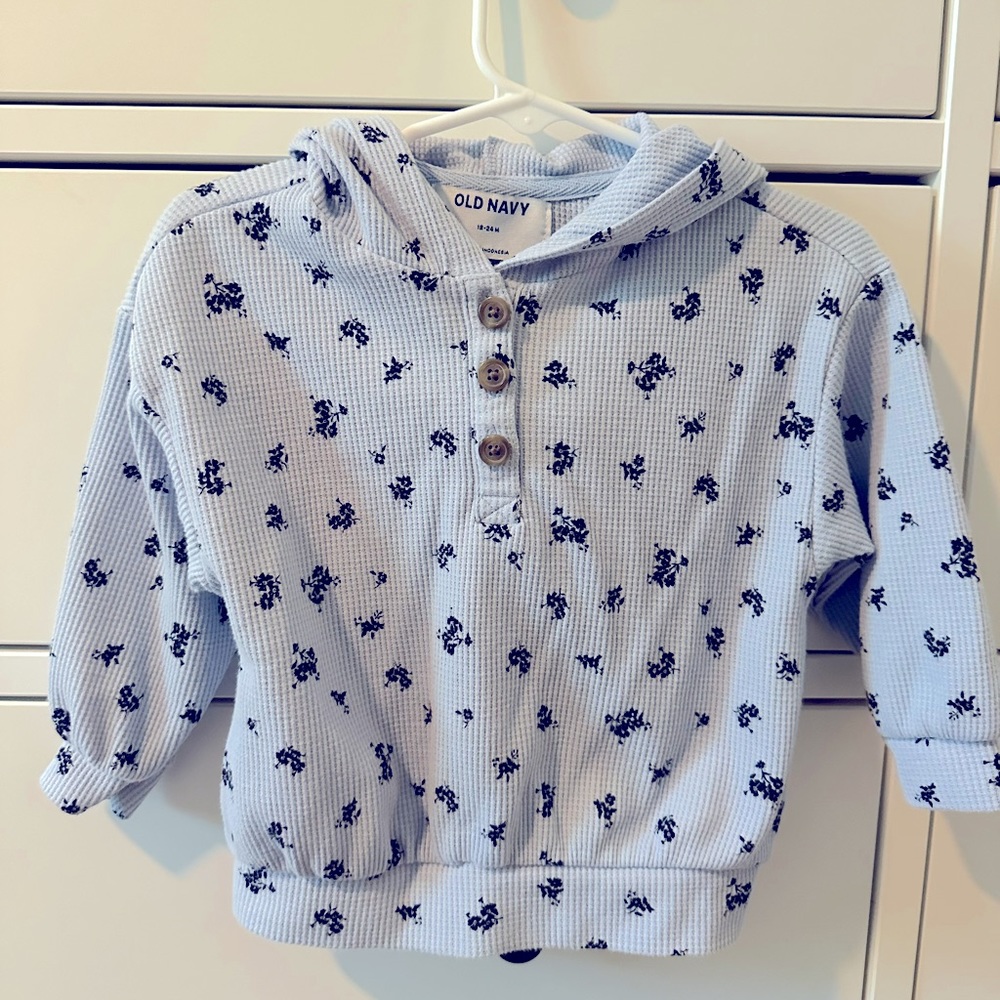 EUC Old Navy Hoodie and Pants set; Size 18-24 months
